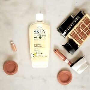 Avon Skin So Soft - Radiant Moisture 16.9 Fluid Ounces Bath Oil